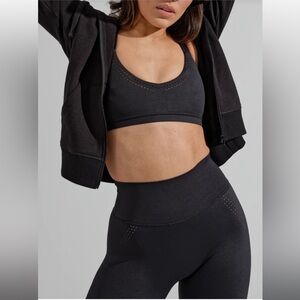 Buffbunny Onyx 🖤 Black Limitless Laser Cut Sports Bra | Medium